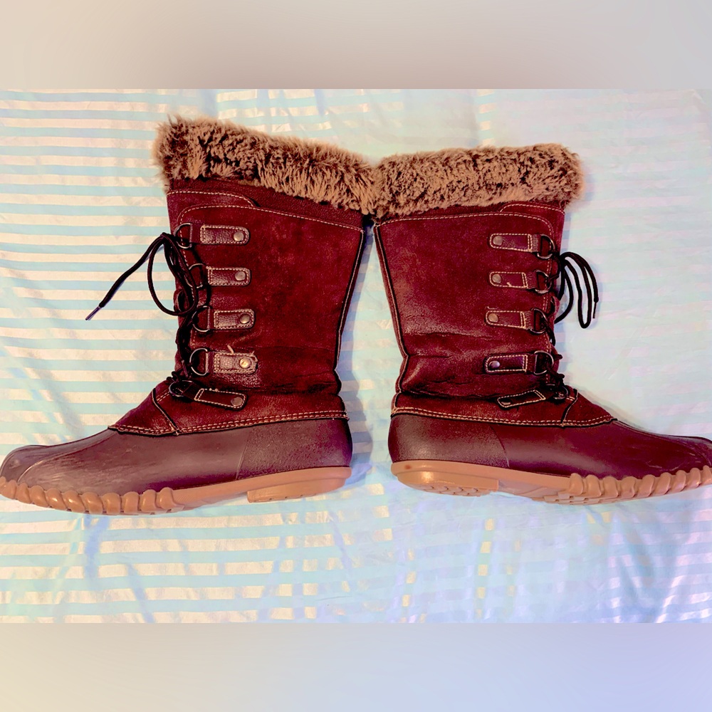 YUU Dark Brown Leather Winter Boots.